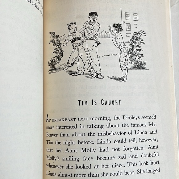 The Dooleys Play Ball by Marion Renick; Illustrated by Dwight Logan 1950 - Picture 12 of 13